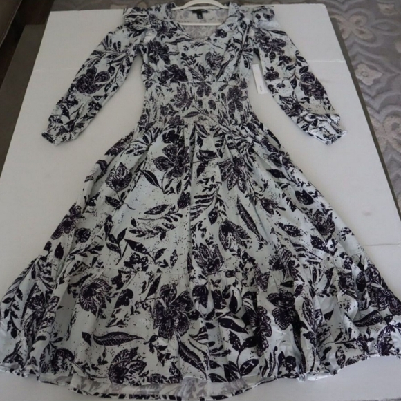 NWT AQUA by Bloomingdale's Dress NWT Size Small $118 retail - Picture 5 of 7